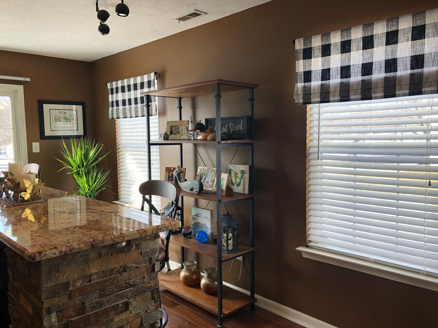 Faux Roman Shade Valance in Black and White Buffalo Plaid Fabric, Fully Lined, Custom Made, Buffalo Check Valance, Farmhouse Kitchen Valance