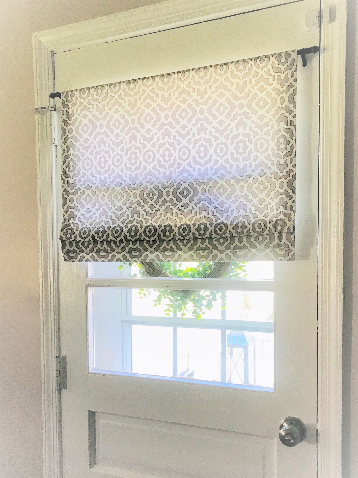 Faux Roman Shade Valance in Waverly Light Gray & White Lattice Print, Fully Lined, Custom Made, Trellis Print, Farmhouse kitchen valance