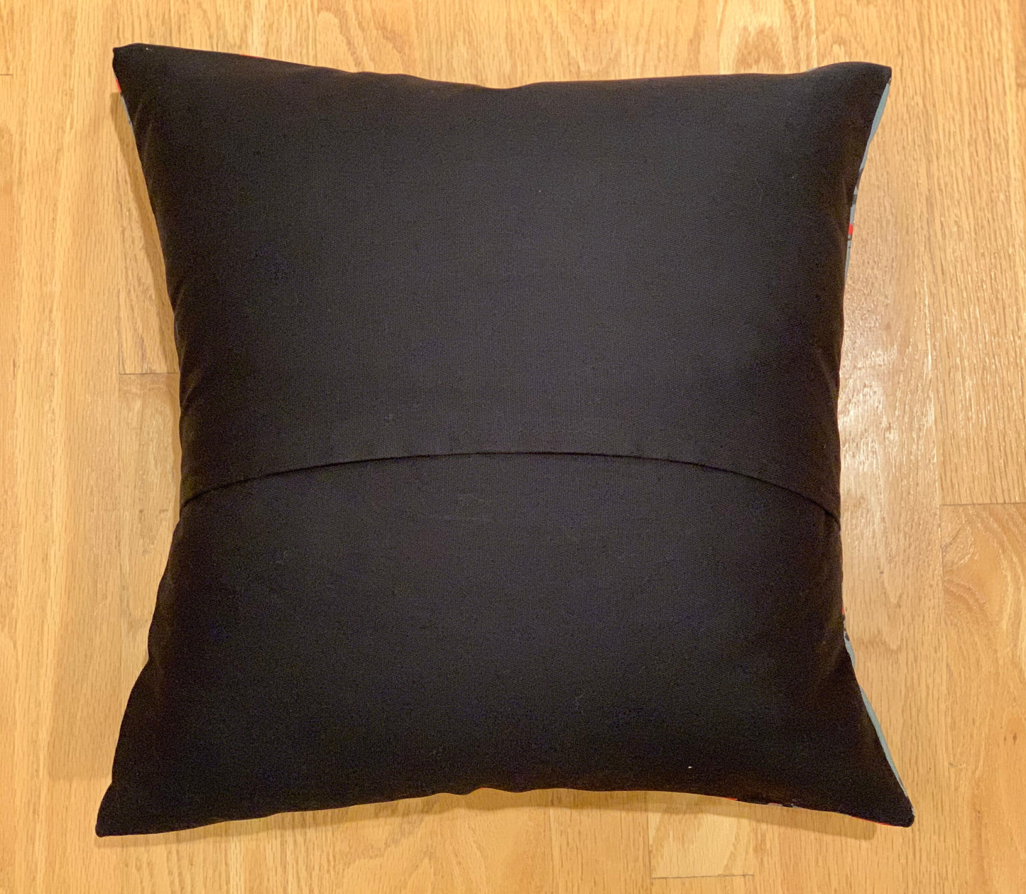 18" Decorative Pelo Pillow Cover in Spin Bike and Shoes Pattern on Premium Cotton Linen Fabric, Gray, Red, Black